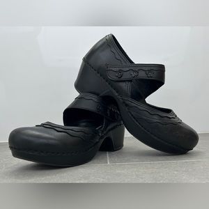 Dansko Harlow Mary Janes Size 38 EU (7.5 US) Black Clog EUC.